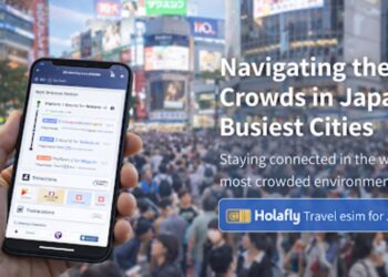 Navigating the Crowds: How Staying Connected Changes the Experience of Traveling Through Japan&rsquo;s Busiest Cities